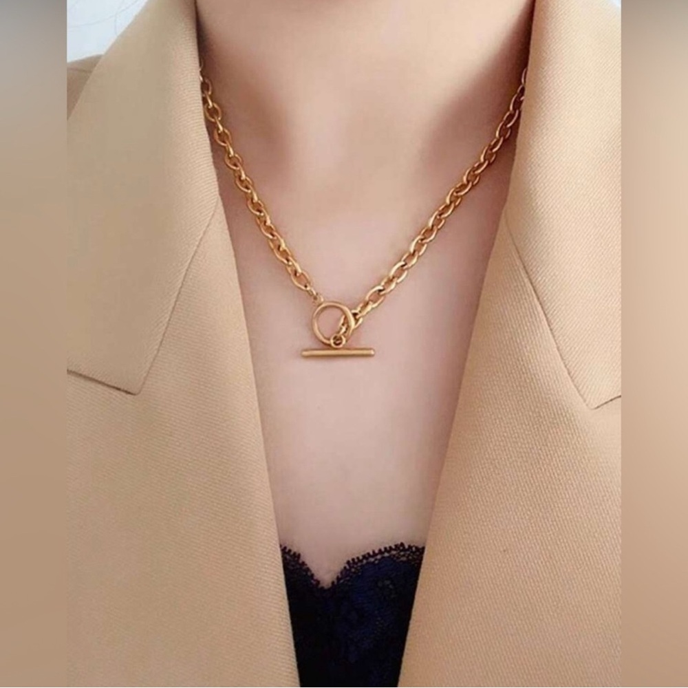 Gold Plated Stainless Steel Toggle Chain Necklace - Picture 2 of 2